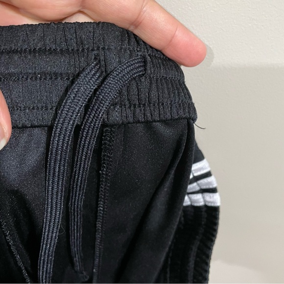 ADIDAS Men's Black Classic 3 Stripe Shorts - Picture 6 of 8